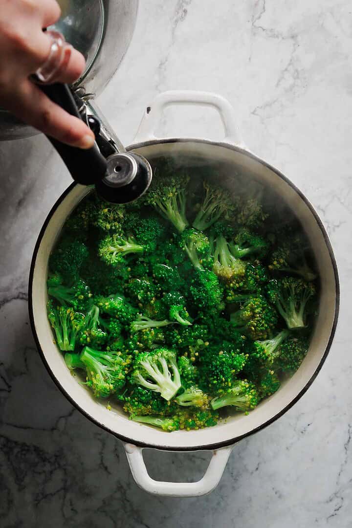 Creamy Vegan Broccoli Casserole Recipe